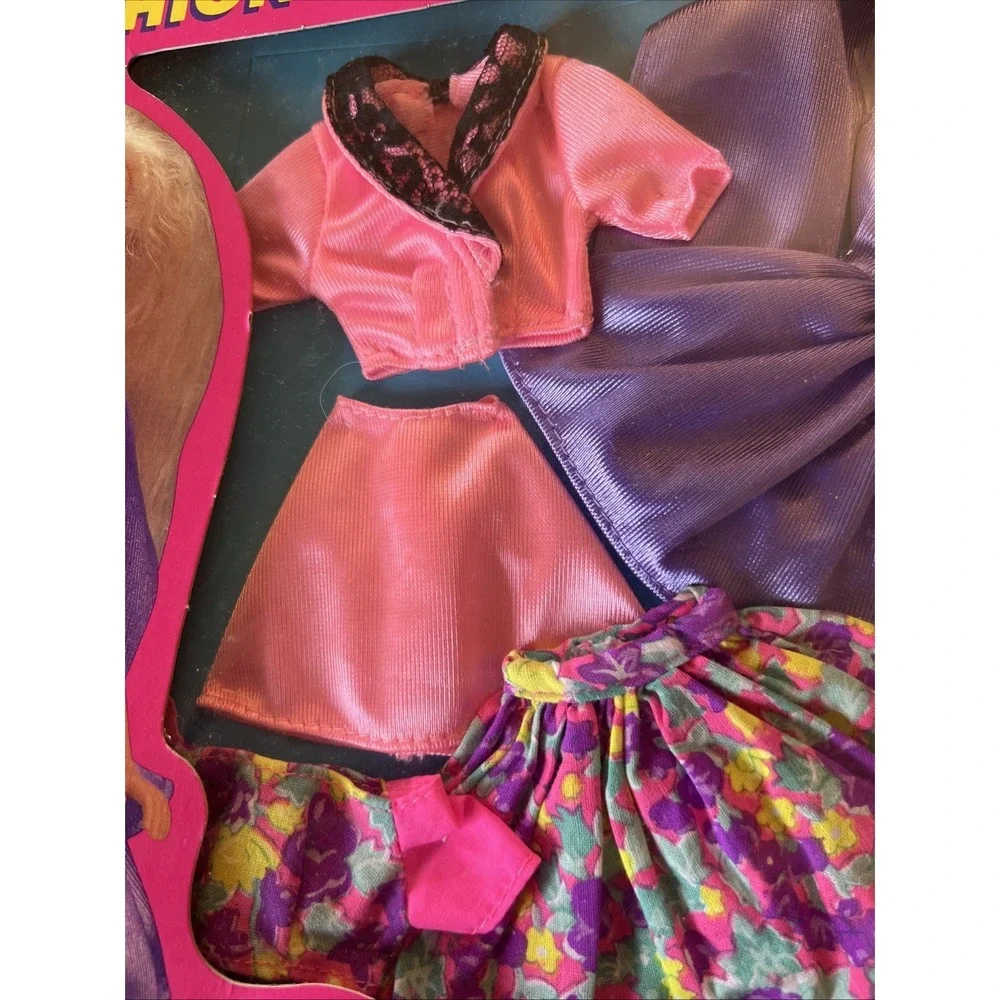 Vintage 1995 Barbie Fashions Gift Pack 3 Outfits‎ Mattel